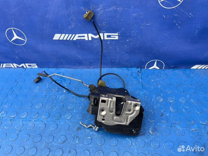 Замок передний левый Mercedes Cls 350 W219 272.964