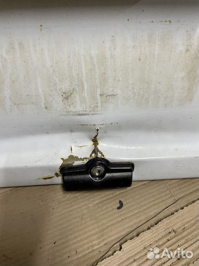 Дверь багажника Ваз 2104