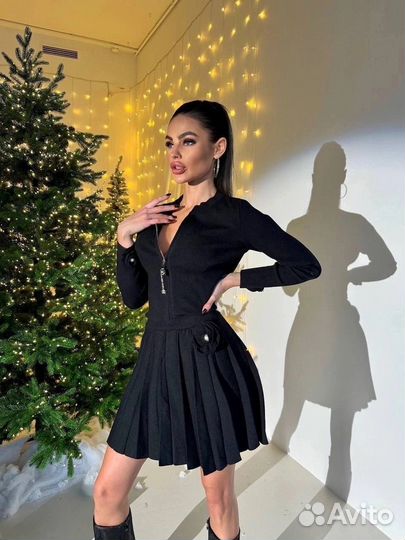 Шубка, костюм, угги и шапка