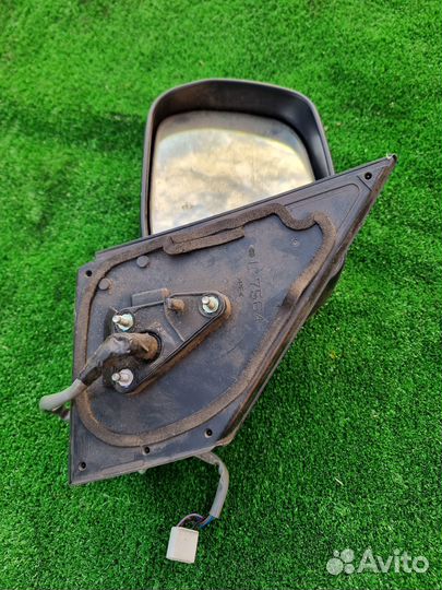 Зеркало левое Toyota Raum 2005 NCZ25