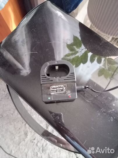 Зарядное устройство