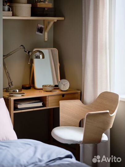 Настольная лампа IKEA Forsa золотая