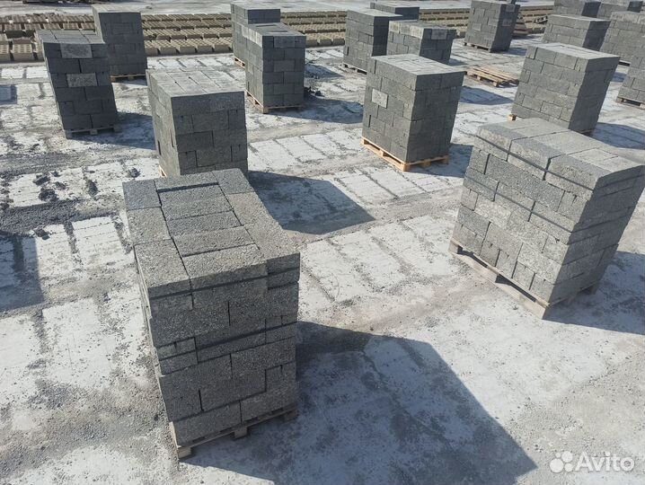 Блок строительный стеновой