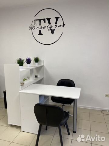 Сдам рабочие место мастеру маникюра