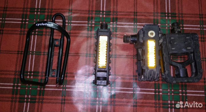 Педали для велосипеда