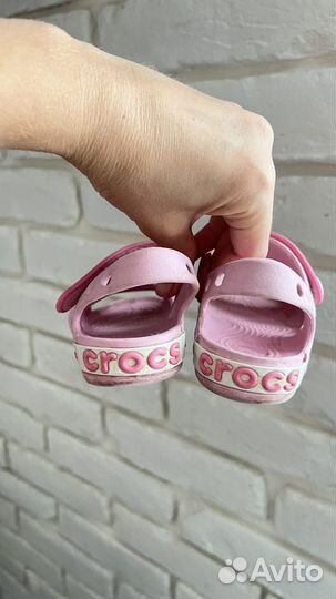 Сандалии Crocs для девочки C9