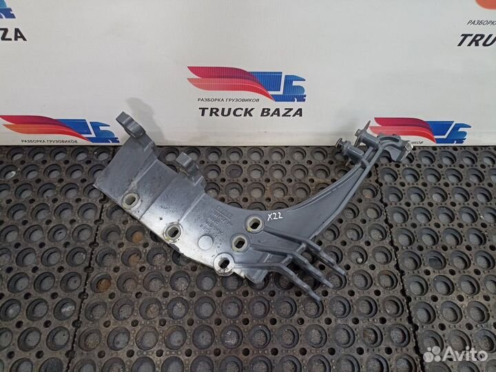 Кронштейн подножки правой Daf XF106