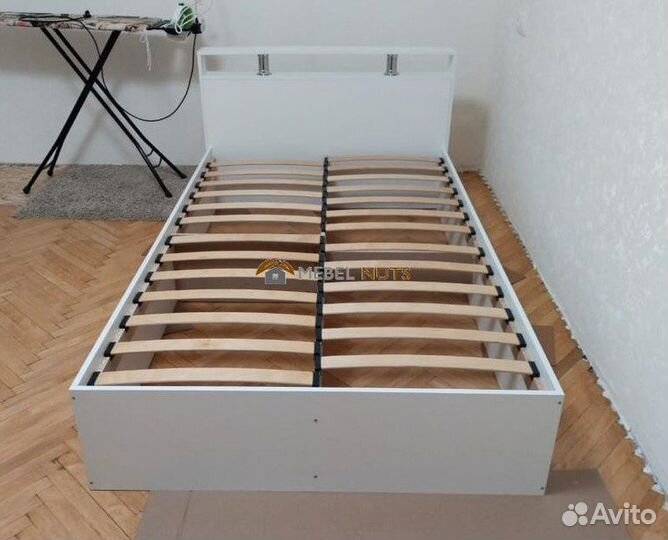 Кровать двуспальная