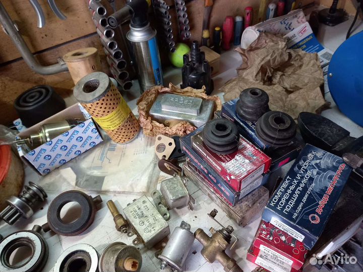 Коллекционные запчасти москвич 412 и 2140