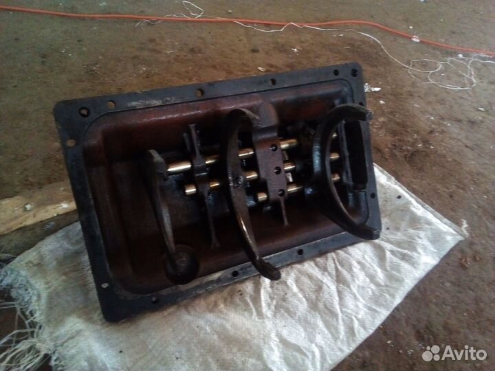 Крышка кпп маз