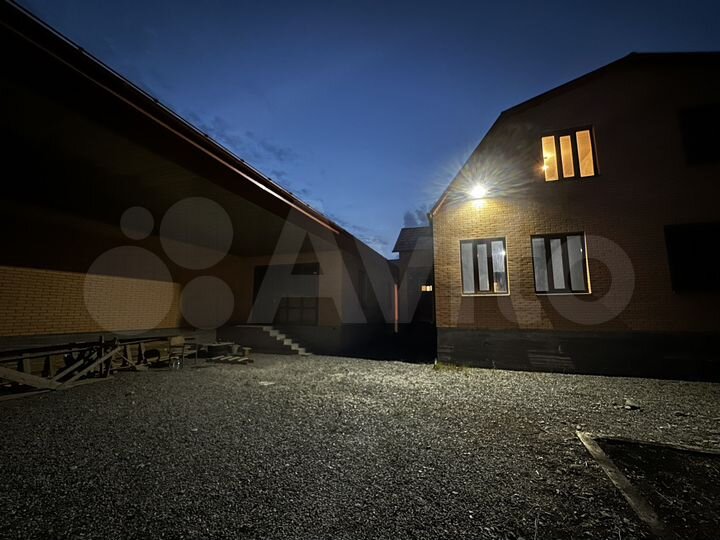 Дом 222 м² на участке 6 сот.