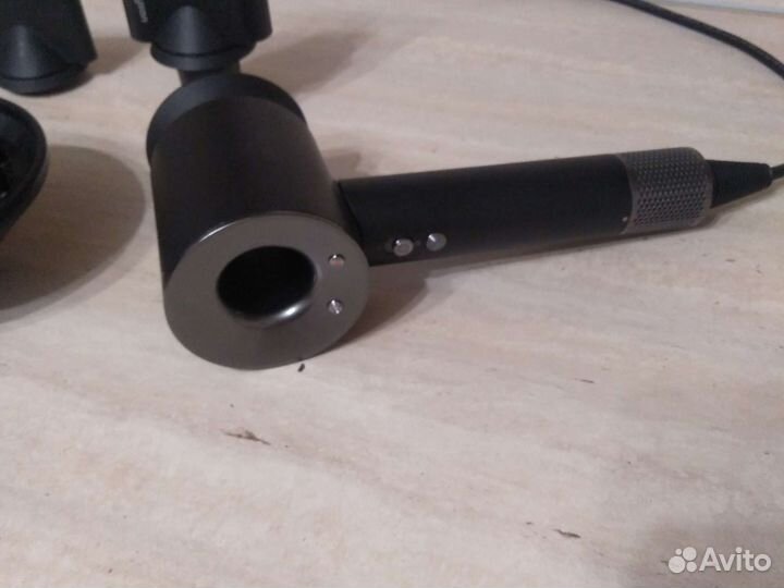Dyson фен