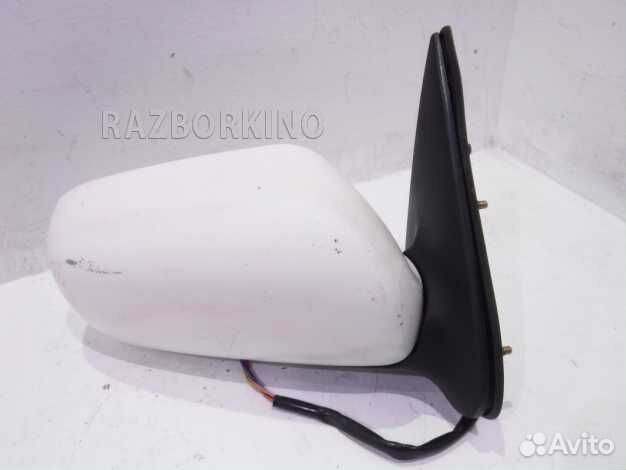 Зеркало правое Ниссан