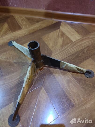 Подставка под живую ель