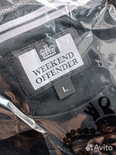 Футболка Weekend Offender