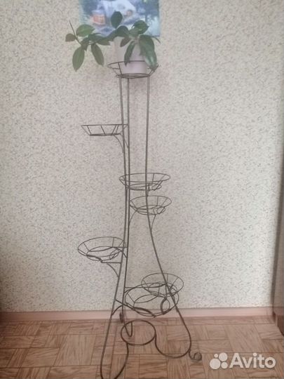 Подставка для цветов напольная