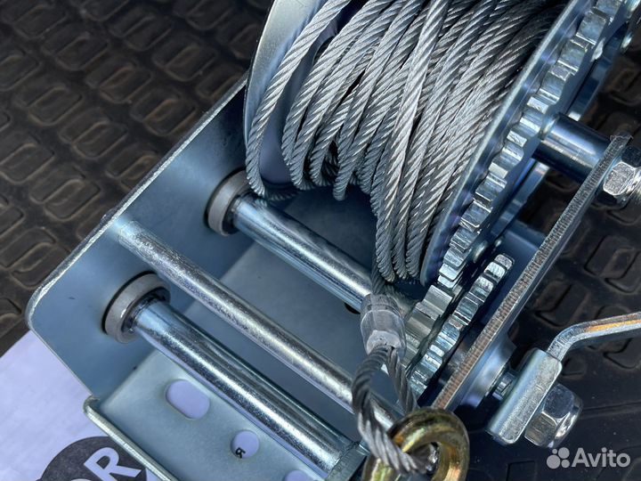 Лебедка ручная 1.1т барабанная