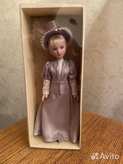 2 фарфоровые куклы