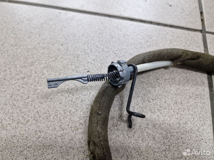 Трос блокировки АКПП 4D1713575A на Audi A8 D2, S8