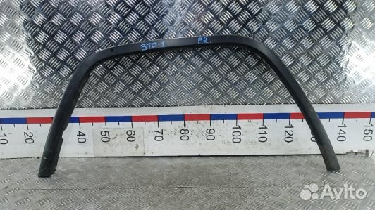 Молдинг крыла переднего правого jeep grand cheroke