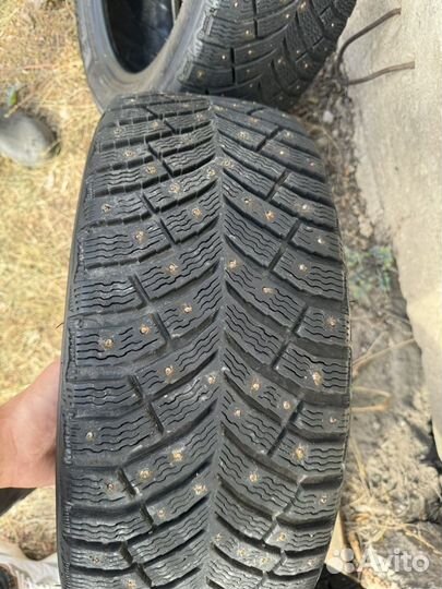 Michelin X-Ice North 4 215/55 R17 91T