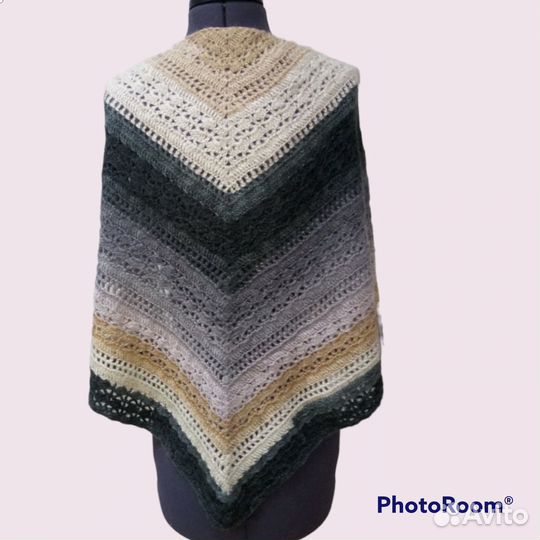 Бактус женский теплый ручной работы