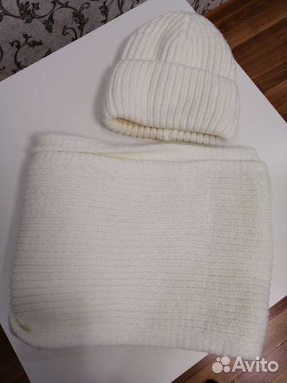 Шапка с шарфом