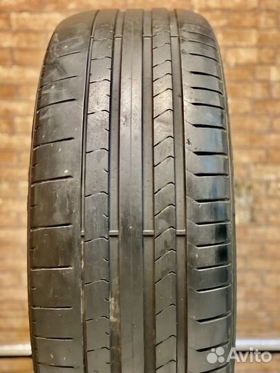 Pirelli P Zero PZ4 245/45 R20