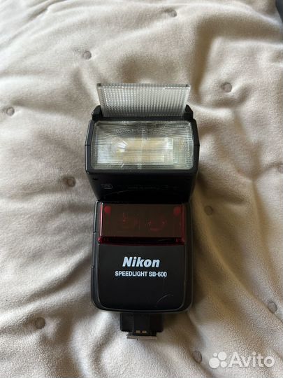 Вспышка камеры nikon sb600