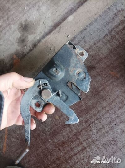 Замок капота хендай старекс 1 h1