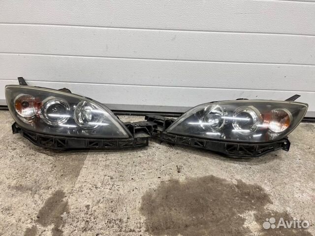 Фары ксенон передние Mazda 3 BK 2004
