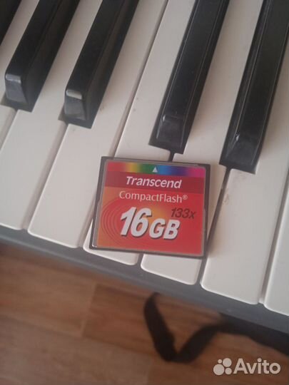 Карта памяти Compact Flash CF 16 gb