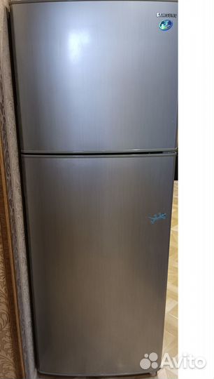 Холодильник бу samsung продам