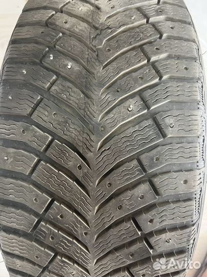 Michelin X-Ice North 4 225/50 R17