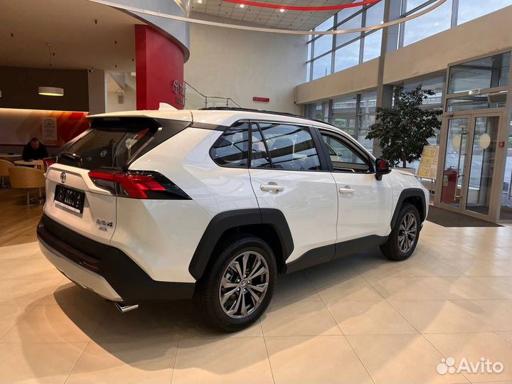 Toyota RAV4 2.0 CVT, 2024