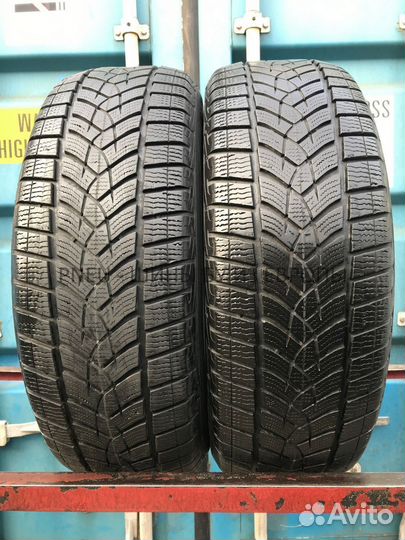 Goodyear UltraGrip Performance Gen-1 215/60 R17 96H