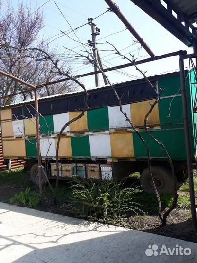 Пчеловодный прицеп, павильон для пчёл