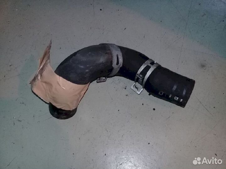 Патрубок охлаждения (радиатора) 16572-0H060нижний