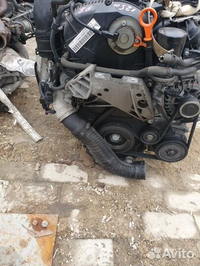 Двигатель Volkswagen Tiguan 5N 2.0 CAW 2007-2011