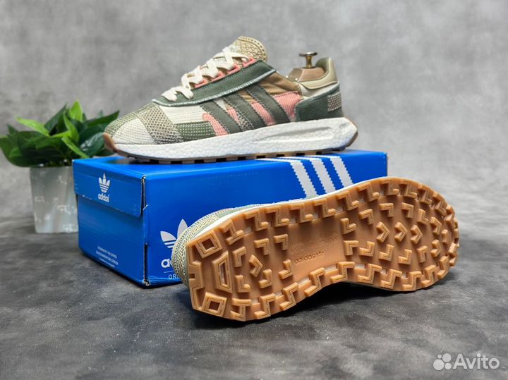 Кроссовки adidas retropy e5