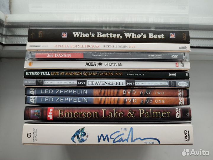 Dvd диски с фильмами и концертами