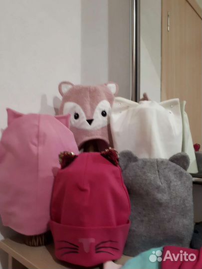 Новые шапочки на девочку 50-54