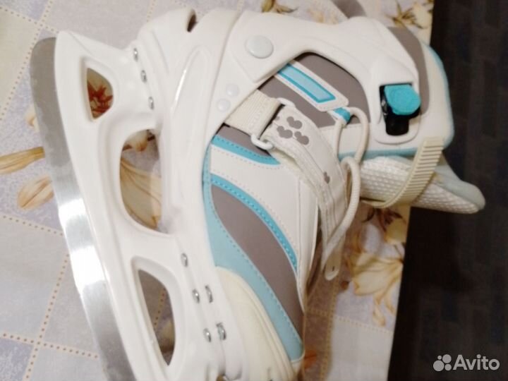 Коньки женские р 39