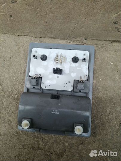 Плафон салона с подочечником Lifan X60