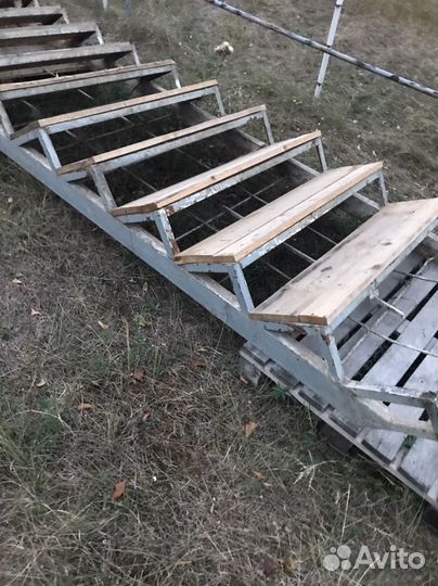 Лесница продам