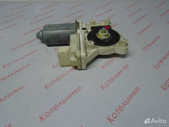 BMW 67628382002 Моторчик стеклоподъемника правый