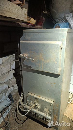 Твердотопливный котел под уголь, дрова, газ