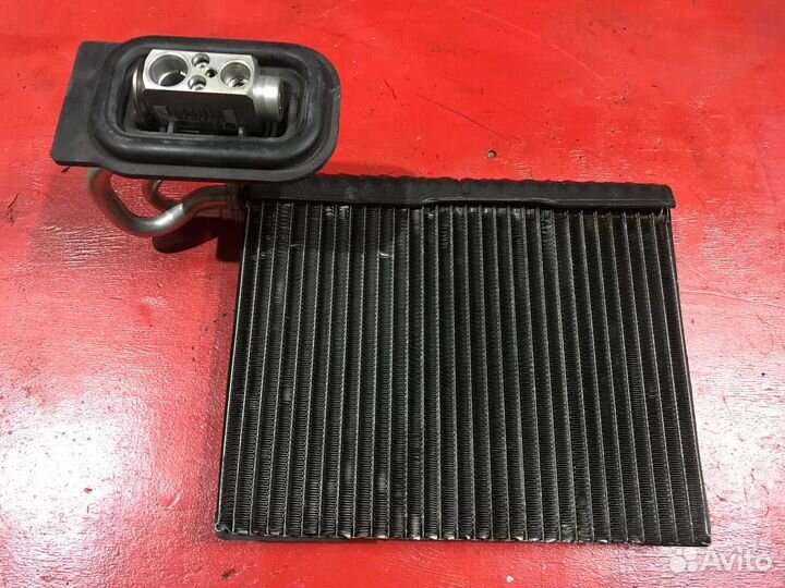 Испаритель кондиционера Bmw X5 E70