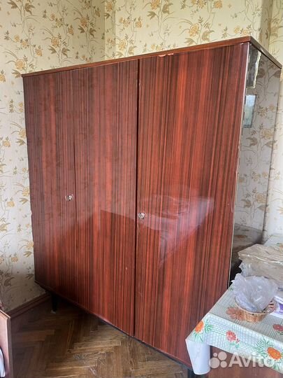 Отдам мебель