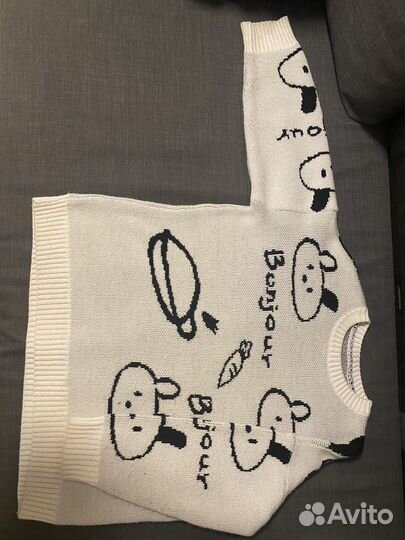 Свитер женский